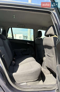 Универсал Opel Astra 2009 в 