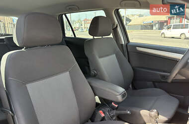 Универсал Opel Astra 2009 в 