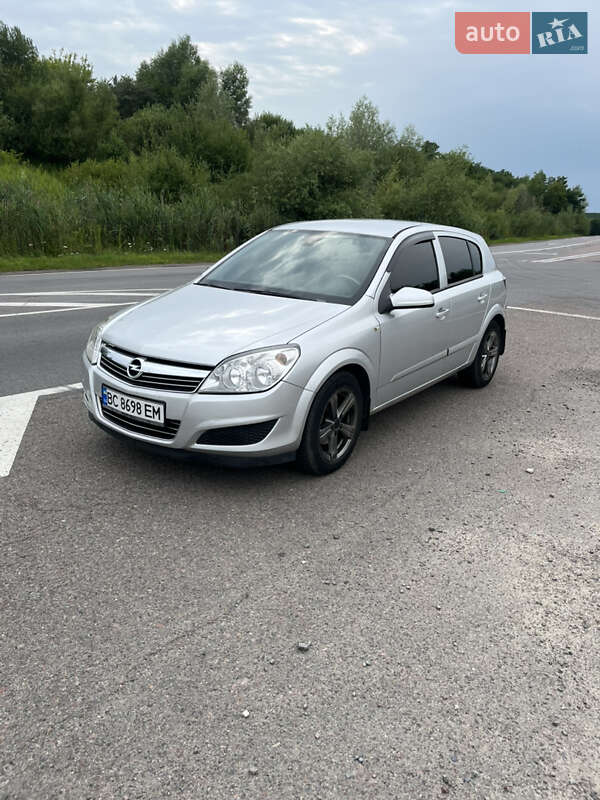 Opel Astra 2008