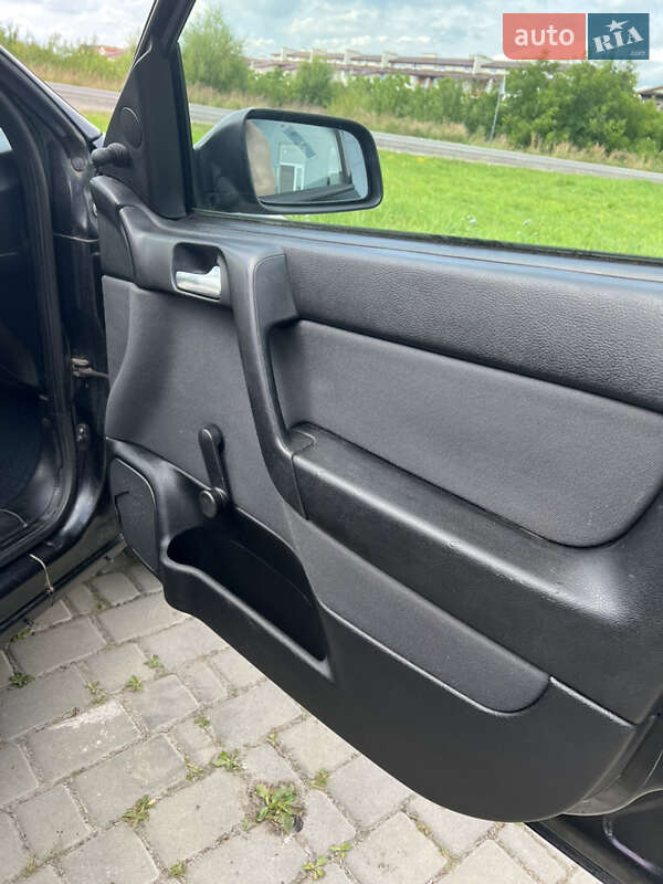 Седан Opel Astra 2007 в Львове