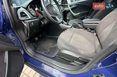 Універсал Opel Astra 2011 в 