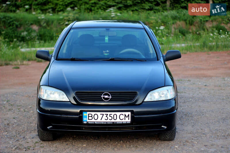 Седан Opel Astra 2008 в Кременце
