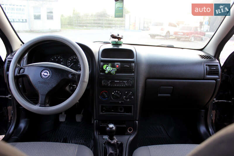 Седан Opel Astra 2008 в Кременце