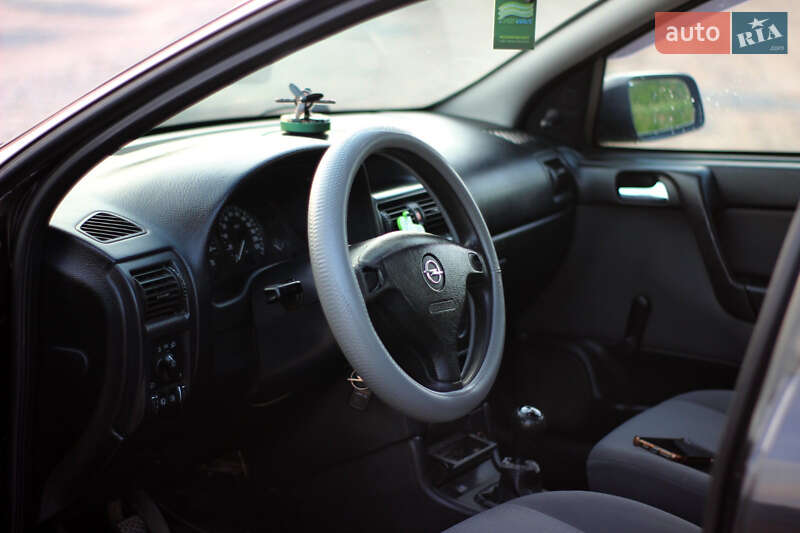 Седан Opel Astra 2008 в Кременце
