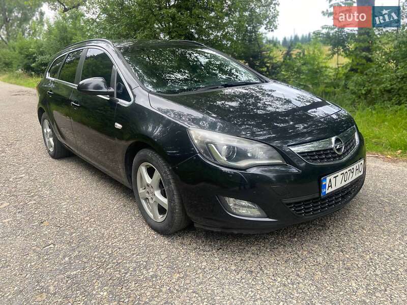 2012 Opel Astra-J, VIN W0LPD8EA8C8100225:plate — photo 1 (autoria)