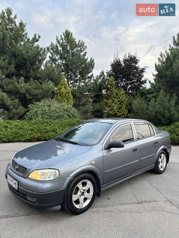 Opel Astra 2006