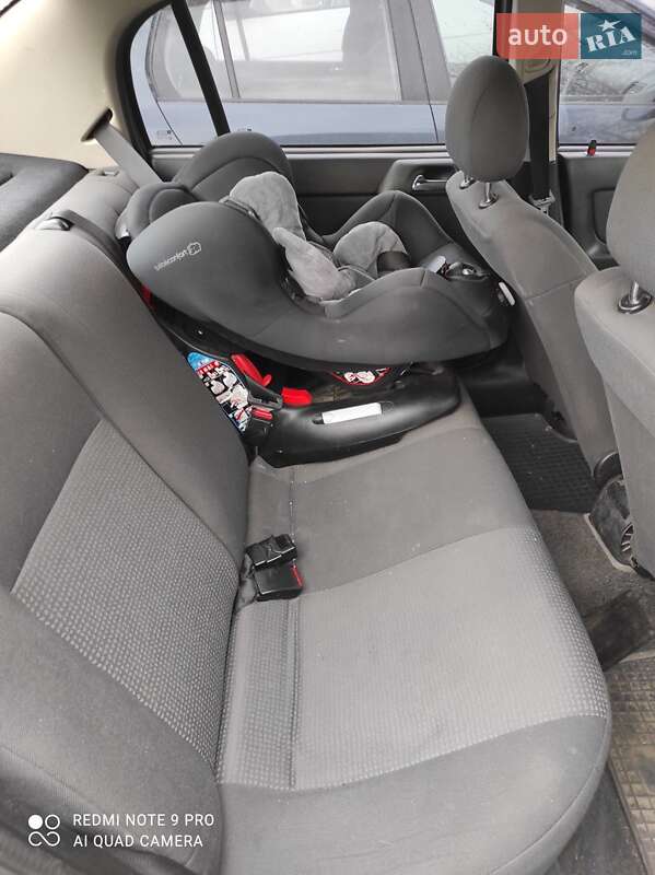 Седан Opel Astra 2007 в Києві