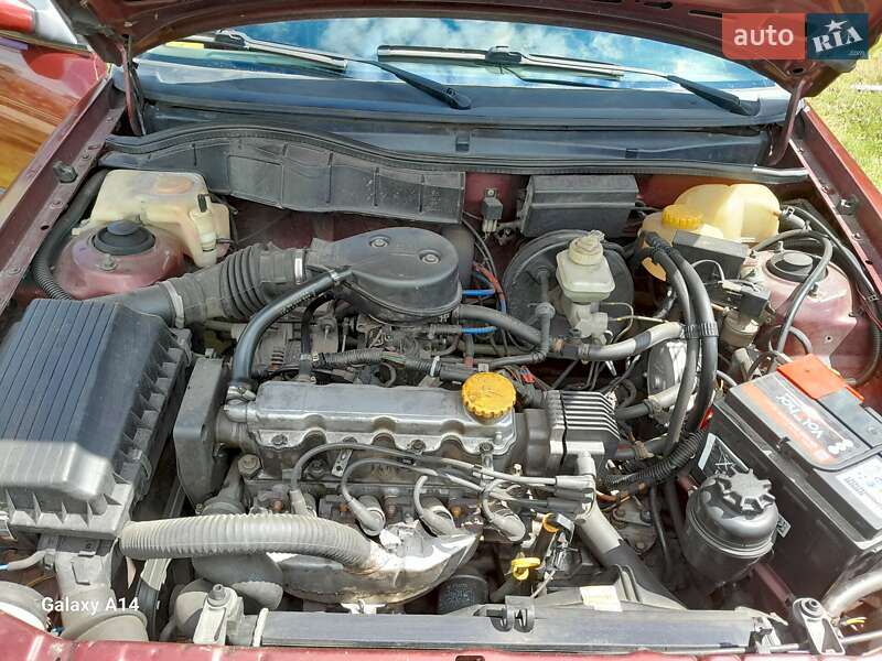 Седан Opel Astra 1997 в Иванкове