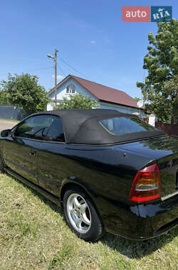 Кабриолет Opel Astra 2003 в 