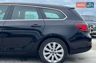 Універсал Opel Astra 2011 в 