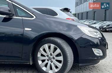 Універсал Opel Astra 2011 в 