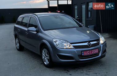 Універсал Opel Astra 2009 в Умані