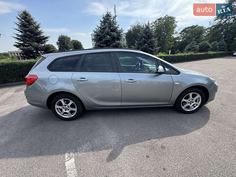 Универсал Opel Astra 2011 в Каменском фото 11 Универсал Opel Astra 2011 в Каменском