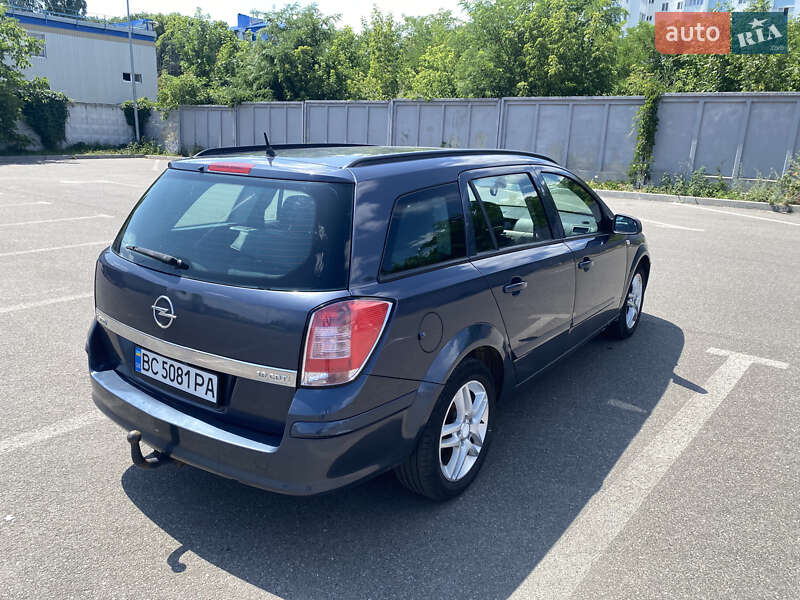 Універсал Opel Astra 2007 в Харкові