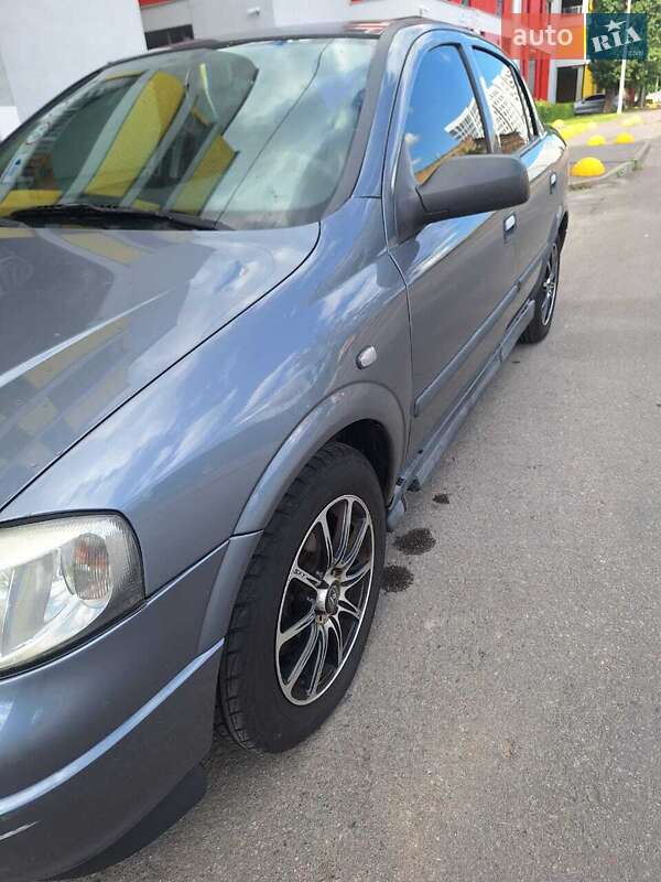 Седан Opel Astra 2008 в Києві