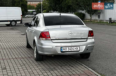 Седан Opel Astra 2014 в 