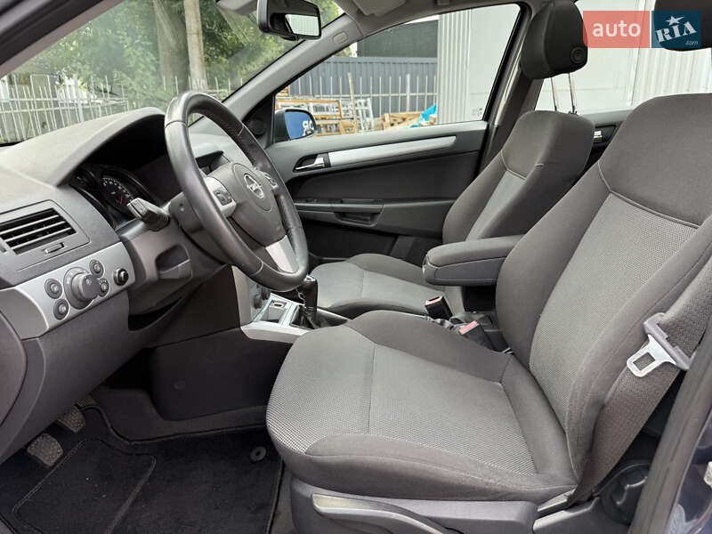 Універсал Opel Astra 2009 в Вінниці