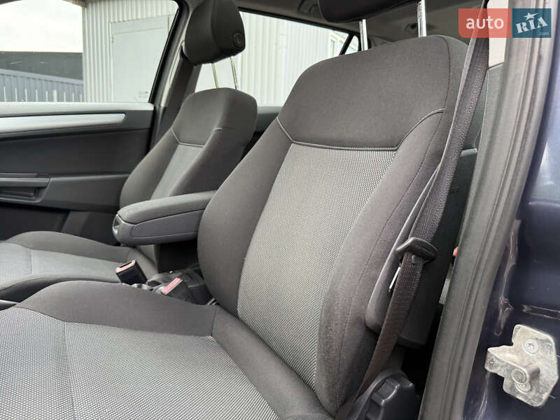 Універсал Opel Astra 2009 в Вінниці