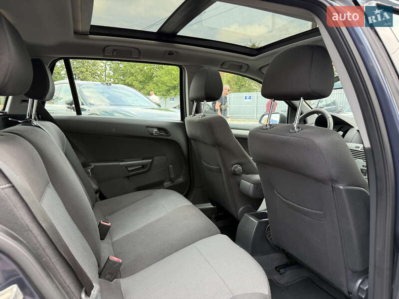 Універсал Opel Astra 2009 в Вінниці
