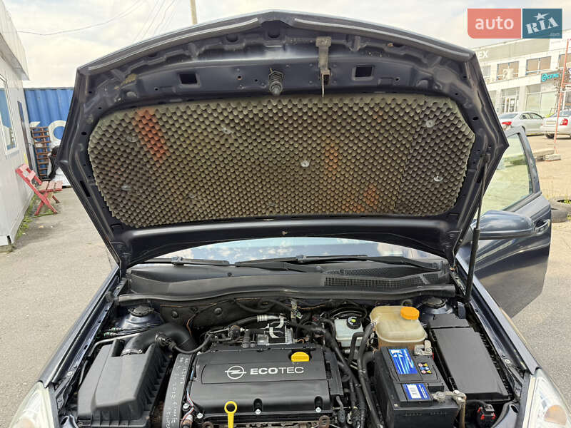 Універсал Opel Astra 2009 в Вінниці