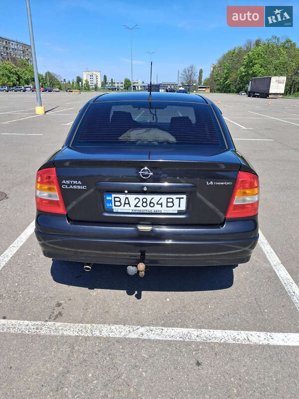 Седан Opel Astra 2006 в Кропивницькому