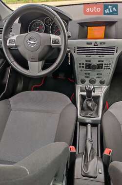 Универсал Opel Astra 2009 в 