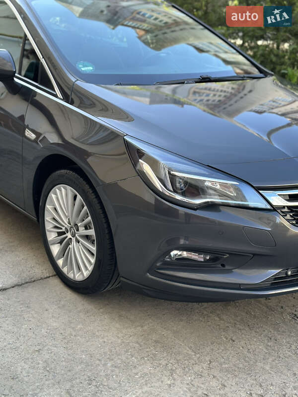 Универсал Opel Astra 2016 в Ивано-Франковске