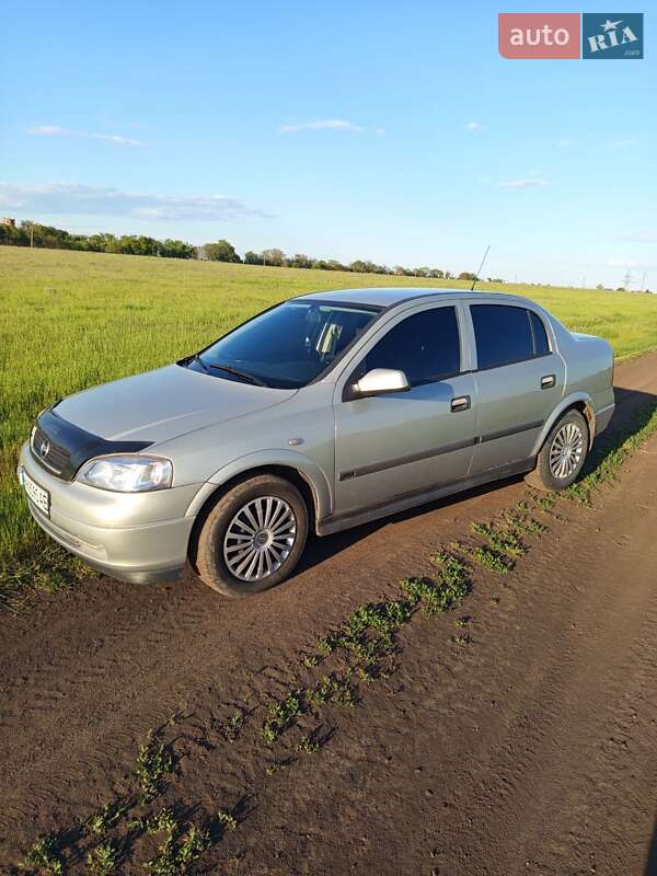 Седан Opel Astra 2008 в Радостном фото 5 Седан Opel Astra 2008 в Радостном