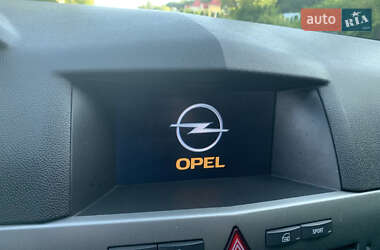 Универсал Opel Astra 2006 в 
