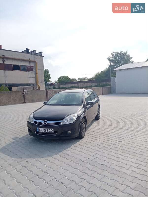 Универсал Opel Astra 2008 в Тернополе