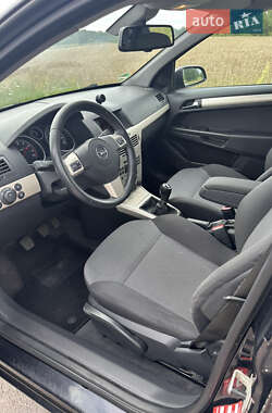 Универсал Opel Astra 2008 в 