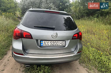 Универсал Opel Astra 2011 в 