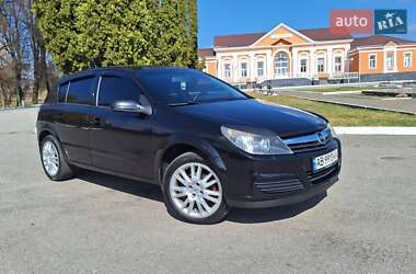 Хэтчбек Opel Astra 2004 в 