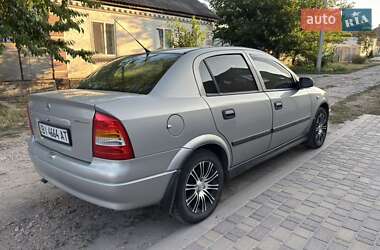 Седан Opel Astra 2008 в 