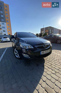 Универсал Opel Astra 2010 в Виннице