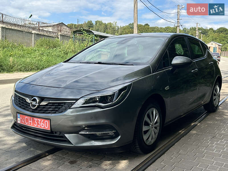 Opel Astra 2020