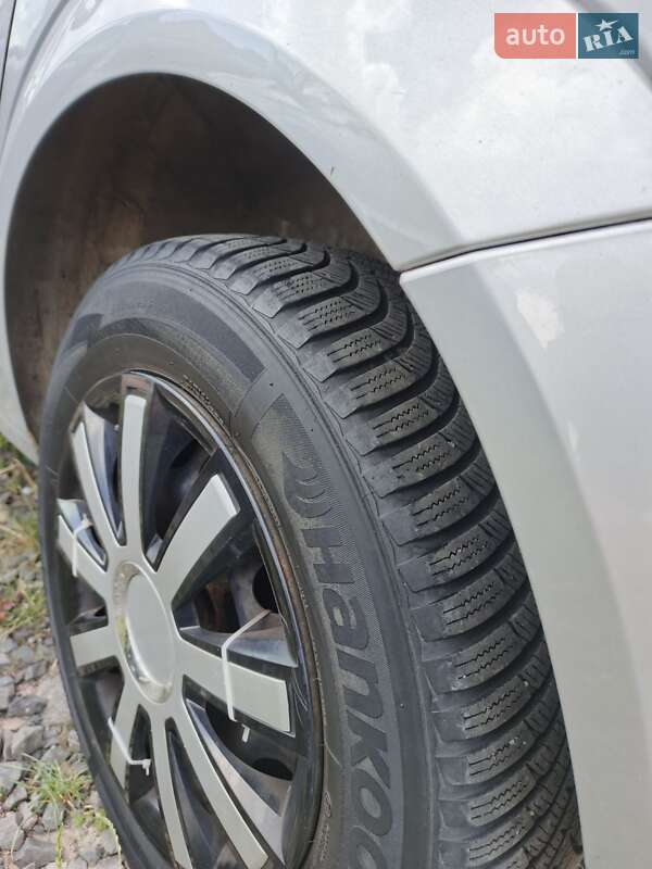 Универсал Opel Astra 2009 в Луцке