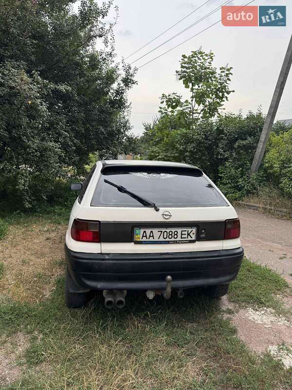 Хэтчбек Opel Astra 1995 в Киеве фото 4 Хэтчбек Opel Astra 1995 в Киеве