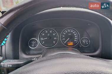 Хэтчбек Opel Astra 2004 в 