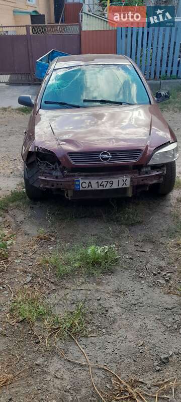 Седан Opel Astra 2006 в Звенигородке