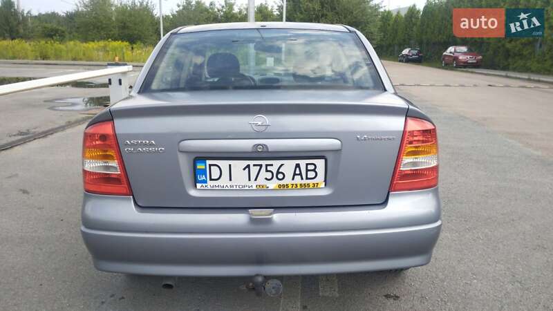 Седан Opel Astra 2006 в Житомире фото 3 Седан Opel Astra 2006 в Житомире