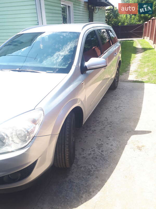 Универсал Opel Astra 2007 в Калуше