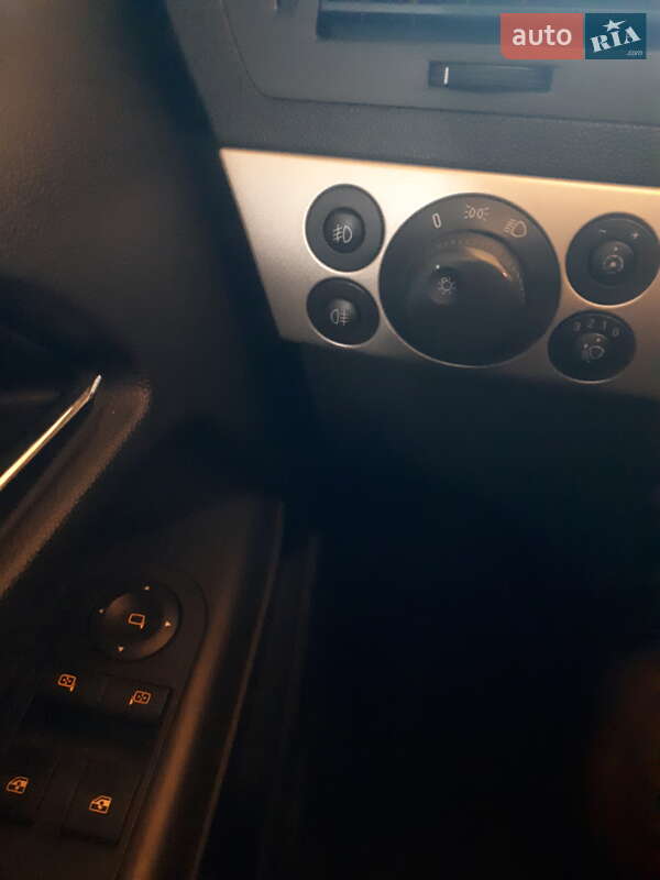 Универсал Opel Astra 2007 в Калуше