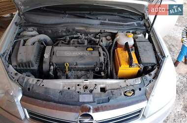 Универсал Opel Astra 2009 в 