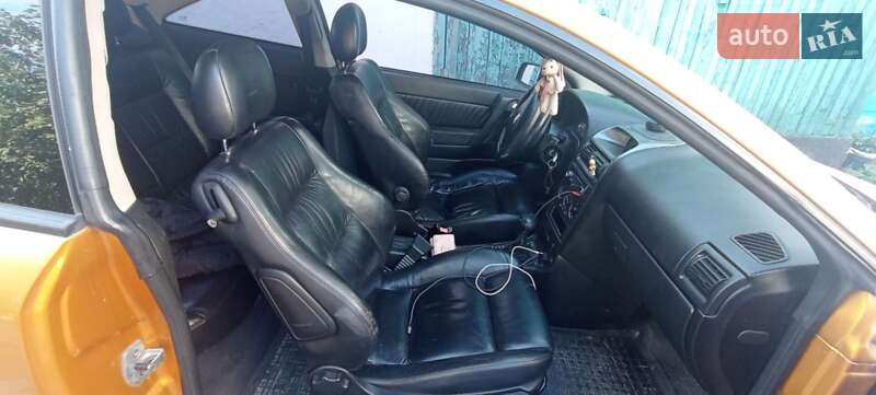 Купе Opel Astra 2002 в Княжичах