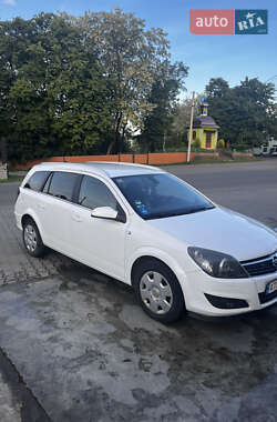 Универсал Opel Astra 2009 в Снятине