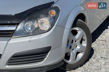 Универсал Opel Astra 2006 в 