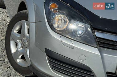 Универсал Opel Astra 2006 в 