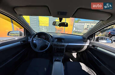 Универсал Opel Astra 2006 в 