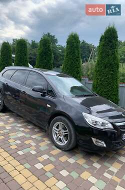 Універсал Opel Astra 2011 в Снятині